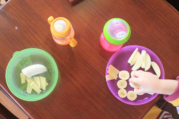 kid-food-snack-bananas-and-cheese