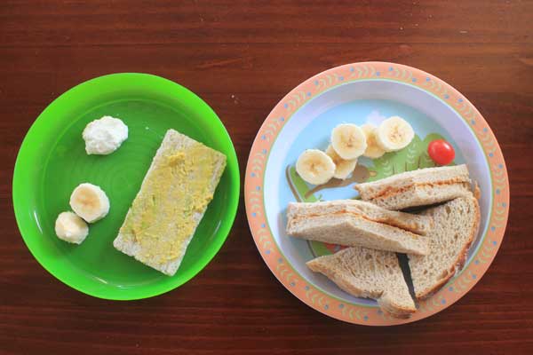 kid-2-food-lunch---sandwich-banana-avocado-