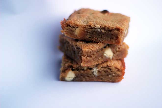 Beans In a white chocolate blondie? Of course! Extra nutrition that you can't even taste!