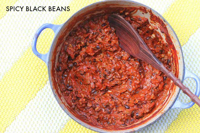 Spicy vegetarian black beans