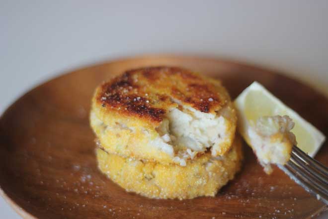 Got a craving for the lemony mashed potato cakes Me too - so I made these fish-free versions.