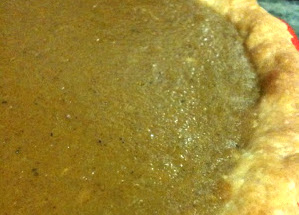 A pretty amazing pumpkin pie - so creamy and spicy! | Veggie Mama