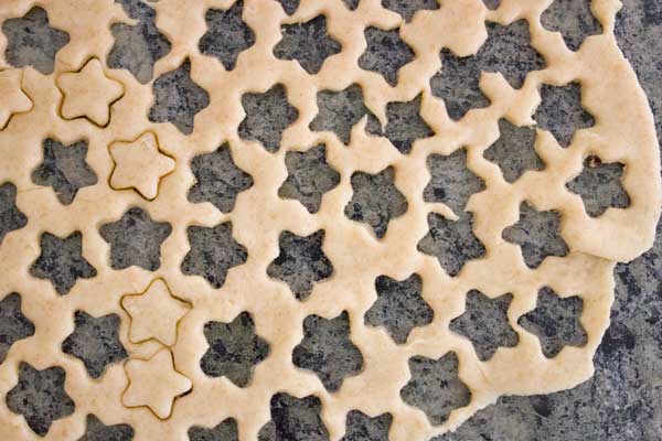 cheese-crackers-stars-cutouts